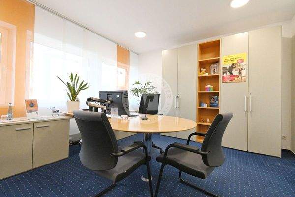 Büro 5 im Erdgeschoss