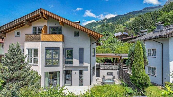 KITZIMMO-Exklusives Haus in sonniger Lage kaufen - Immobilien Kitzbühel.
