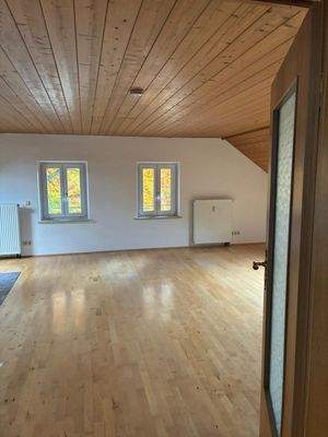 Helles Dachgeschosszimmer