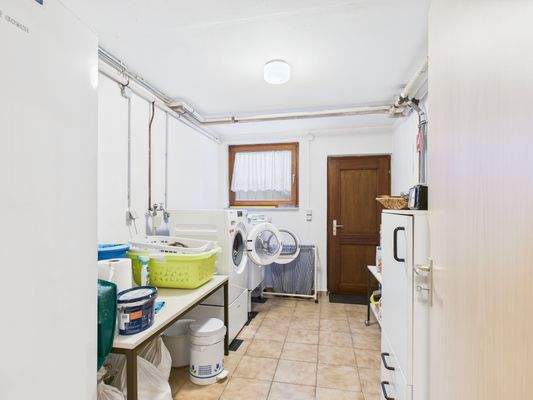 UG - Wäschezimmer.jpg