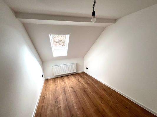 Schalfzimmer 2 DG Vorderhaus