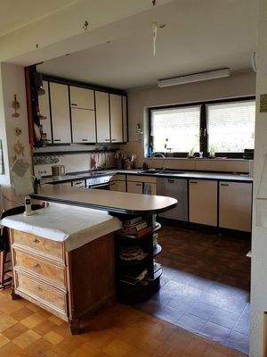 Küche mit Theke