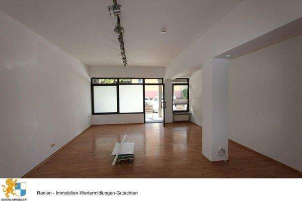 heller Raum im Erdgeschoss