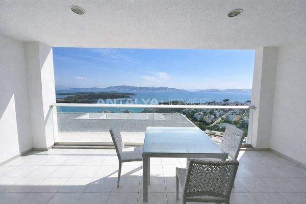 Duplex Sea-View Flat with Communal Pool in Muğla Milas