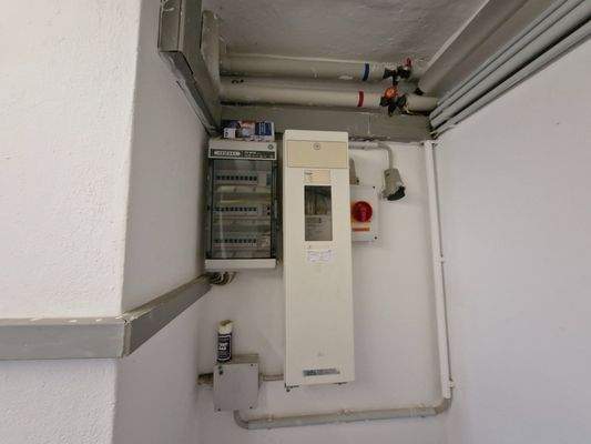 Sicherungskasten_Stromzähler im Anschlussraum 0.1