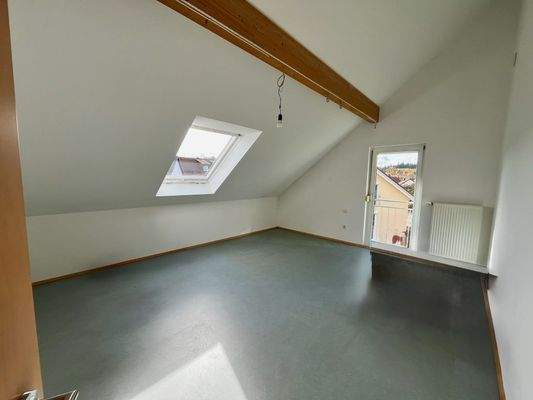 Zimmer 2 / im Dachgeschoss