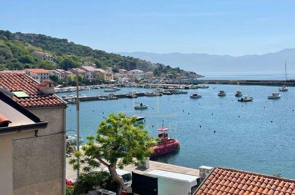 Perfekte Lage in Baska, Krk