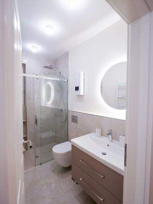 Badezimmer Ansicht 1