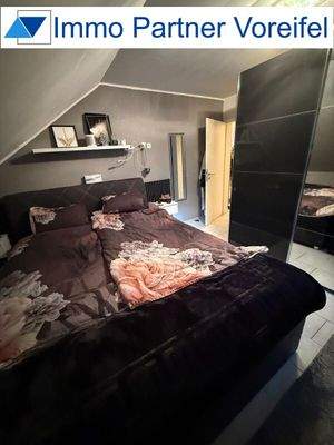 Schlafzimmer DG