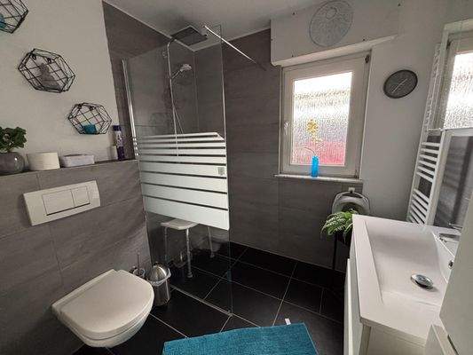 Badezimmer EG (Weitwinkel)