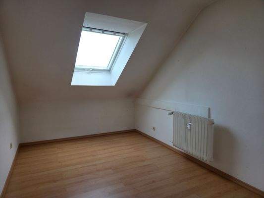 Schlafzimmer 3 DG.jpg