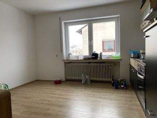 Ess-Küche mit neuem Venyl Design Boden.jpg