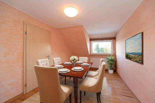 Einrichtungsbeispiel Esszimmer