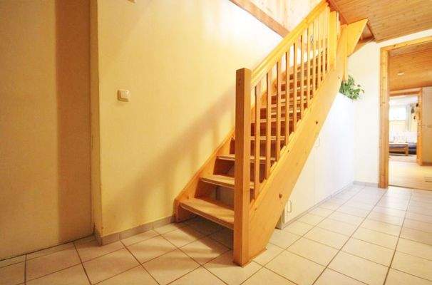 Treppe vom EG in das UG