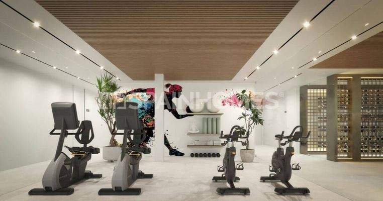 Elegant Apartments with Extensive Amenities in Benalmádena