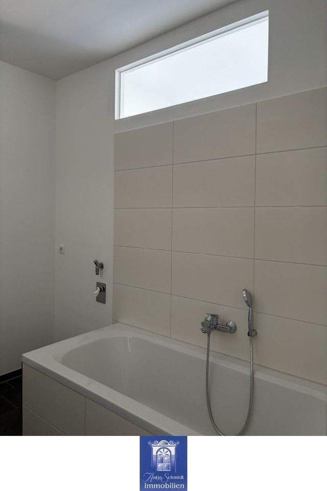 Familienglück mit Balkon und Terrasse in ruhiger Lage! - Photo 2