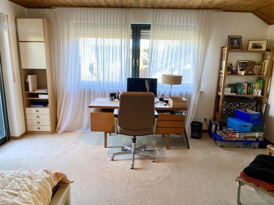 Büro / Kinderzimmer