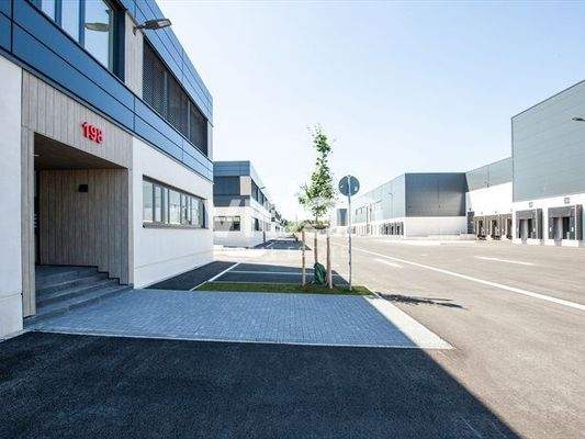 lg_118647_636996665837050000