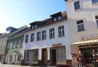 Wohn- und Geschäftshaus Straßenansicht