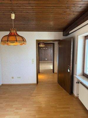 Zimmer im Hanggeschoß (Einliegerwohnung)