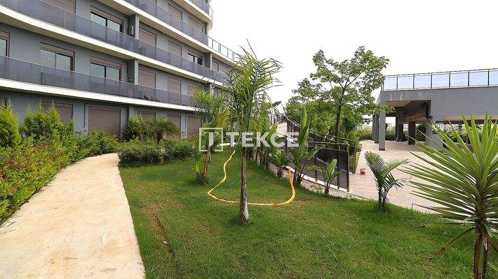 Elegant Apartments in a Complex in Antalya Altintas