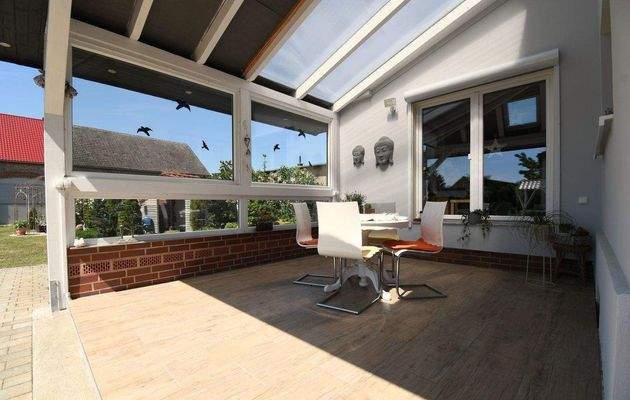 überdachte Terrasse