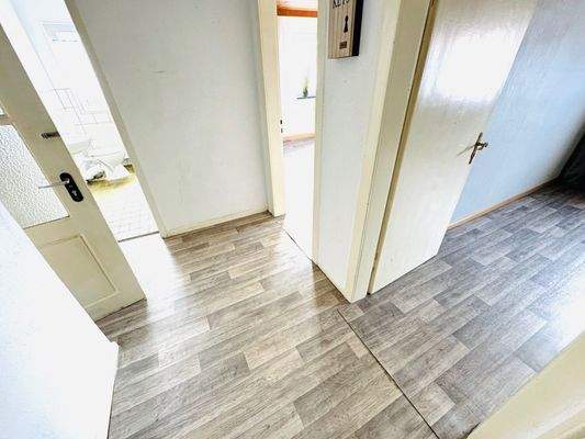 22. Flur WE 1.OG links