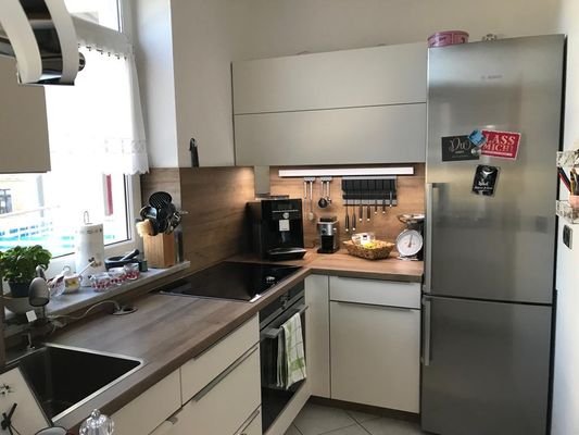 Küche (EBK verbleibt nicht in der Wohnung)