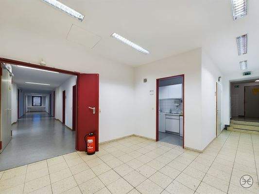 Eden-Ehbrecht-Immobilien_Büroflächen_Telekom-Gebäude_037