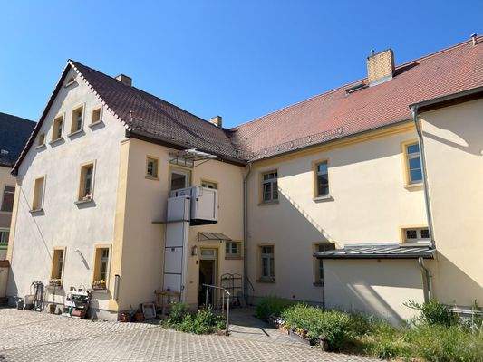 Haus Hofseite mit Lift