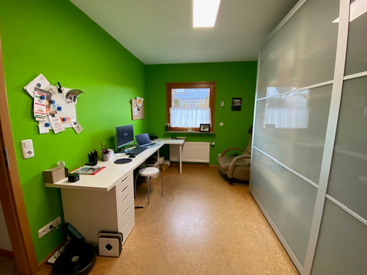 Kinderzimmer oder Büro EG