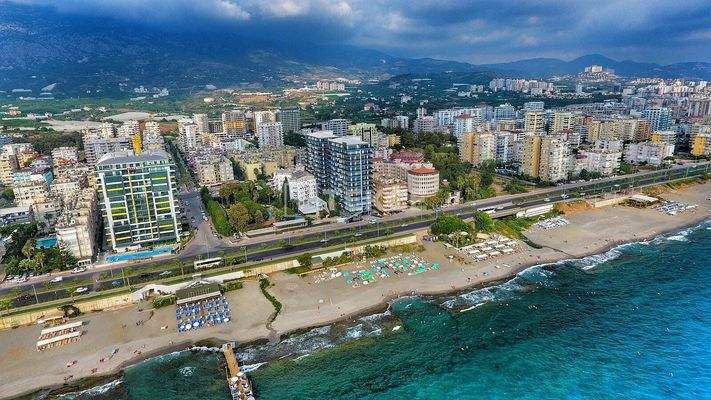 Seafront Real Estate with Stunning Views in Mahmutlar