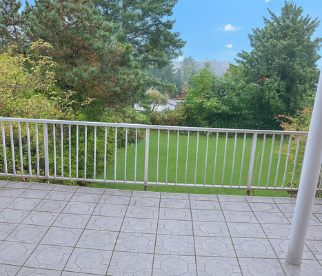 Angrenzenden Terrasse mit Fernblick