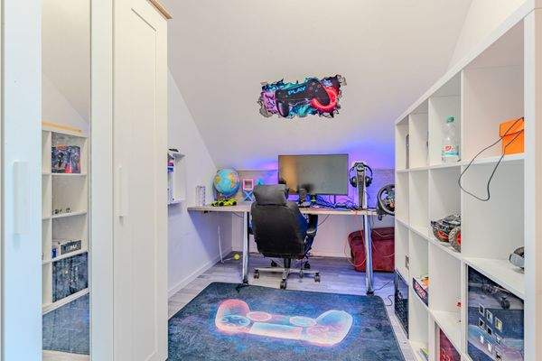 2. Schlafzimmer/Ankleideraum - OG