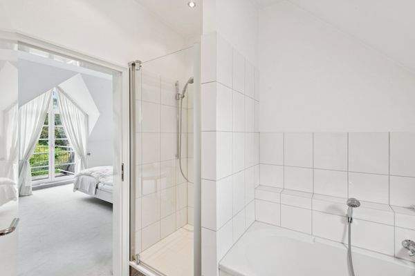 Bad en Suite weitere Ansicht