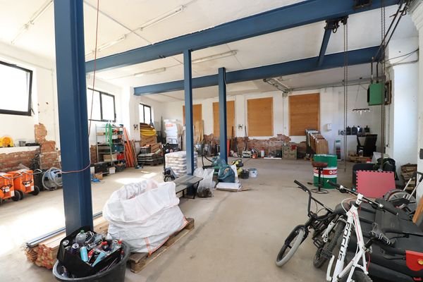 Gewerbehalle