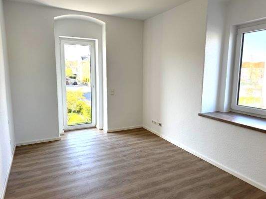 Bsp. helles Schlafzimmer mit Balkon