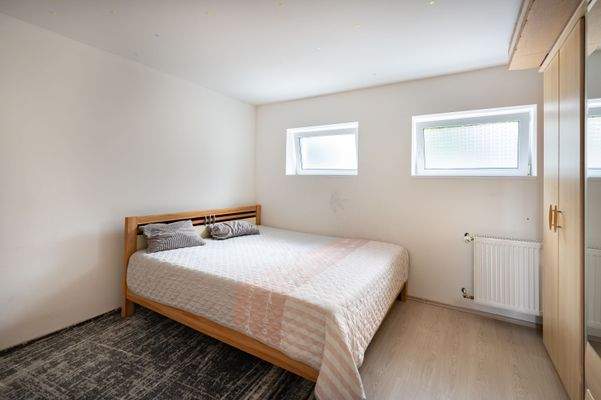 UG Wohnung 1 Schlafzimmer