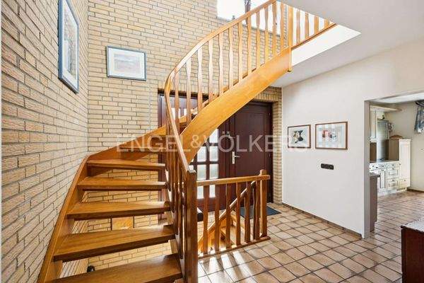 Großzügiger Eingangsbereich