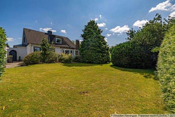 eingewachsenes Gartenparadies