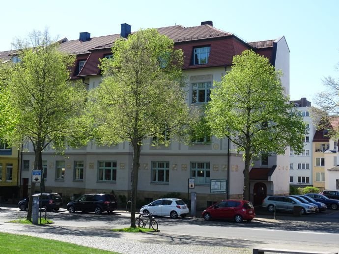 Luxuriöse, lichtdurchflutete Wohnung, mit Blick über die Dächer der barocken Innenstadt von Fulda