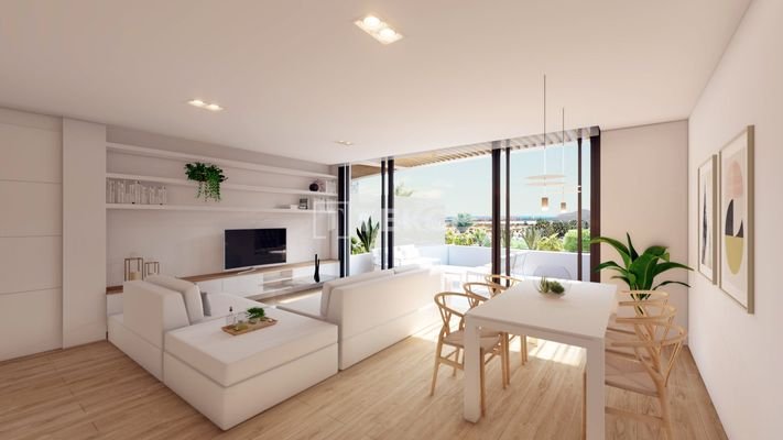 Stylish Apartments with Communal Pool in La Manga Golf Resort