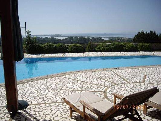 10500379 859543957407083 80774.png