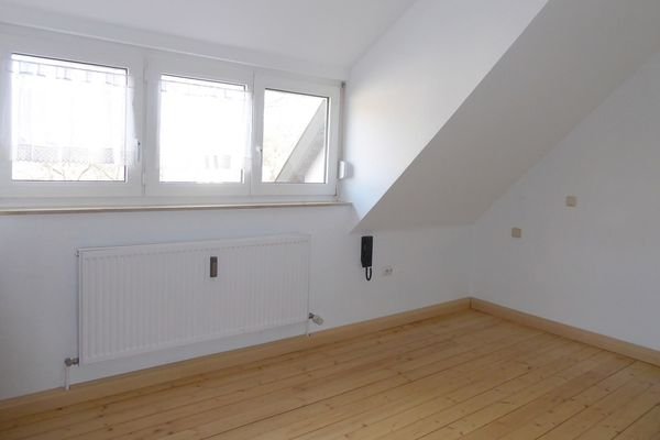 Zimmer im Altbau (OG)