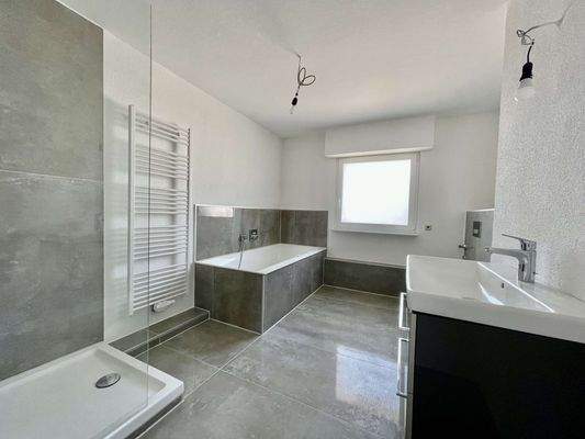 en-suit Master-Bad im OG