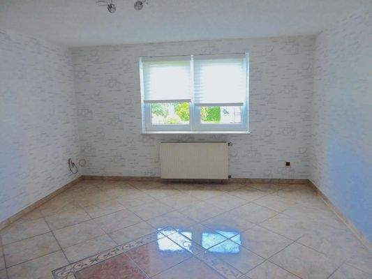 Küche mit Essbereich UG