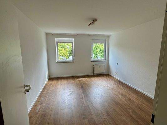 Leeres Zimmer mit Holzboden