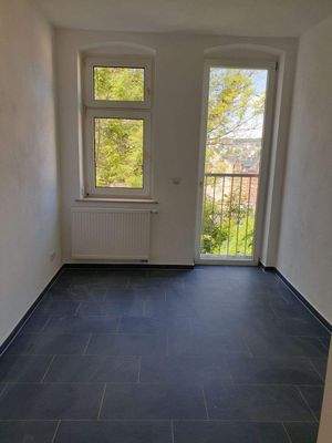 Küche mit Balkon.jpg