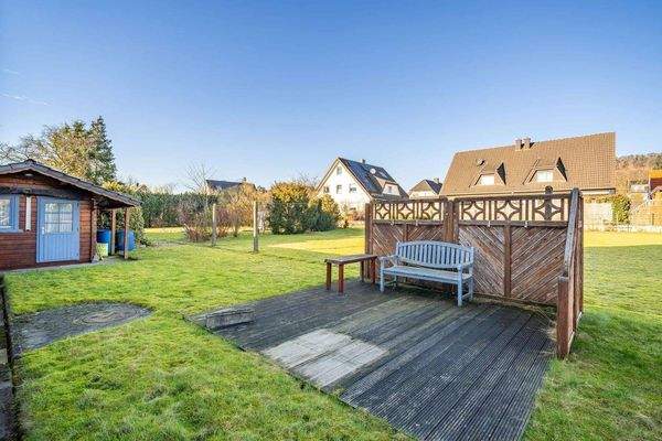 Eine Sitzecke schafft zusätzlichen Aufenthaltsraum