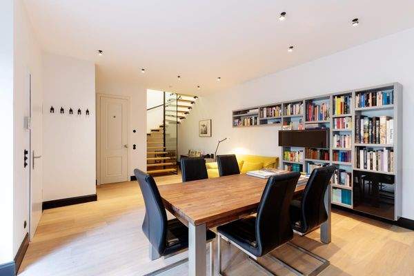 Blick Gäste Bad und Treppe